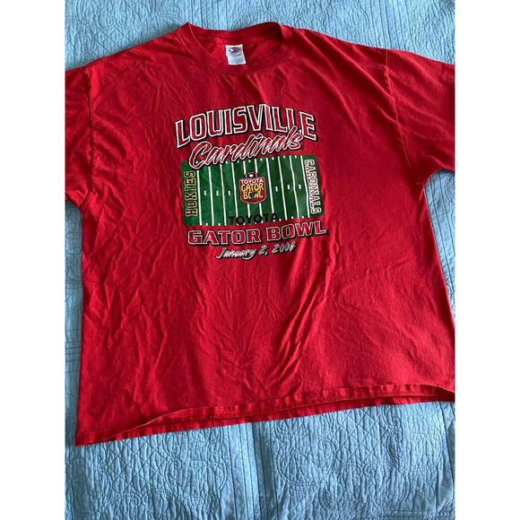 University of Louisville Cardinals Gator Bowl Tshirt SIze XL Delta Red Pre Owned - Picture 1 of 5